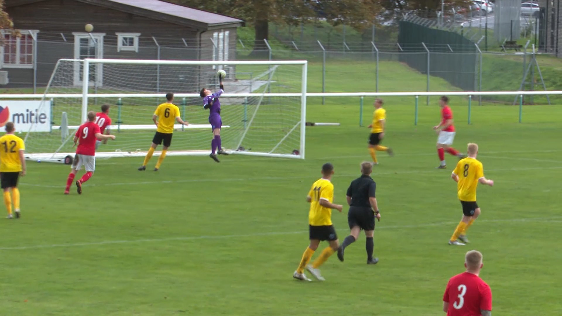 xArmy vs Aldershot U23s Keeper mistake Credit BFBS 15102020.jpg 