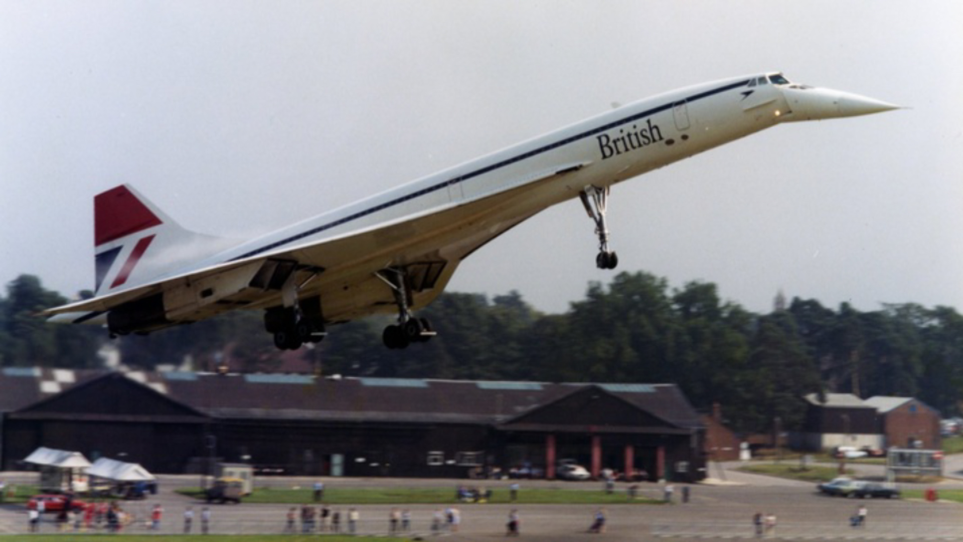 BAC Concorde G-BOAF arriving at Farnborough Air show 1980 