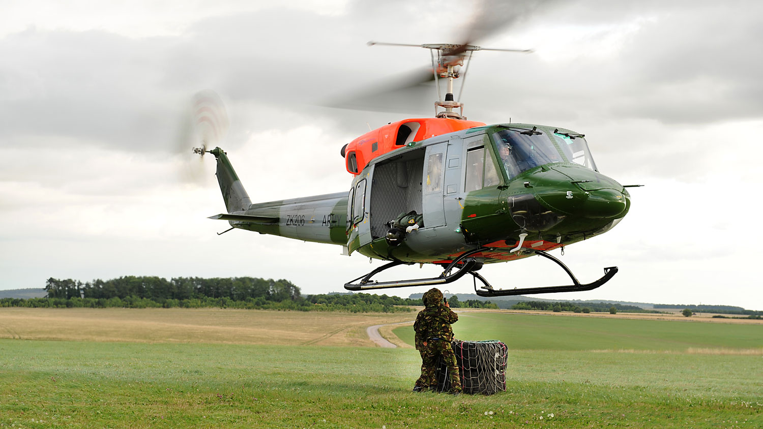 Bell 212 Helicopter British Army On Exercise Over Salisbury Plain Defence Imagery ID 45151684