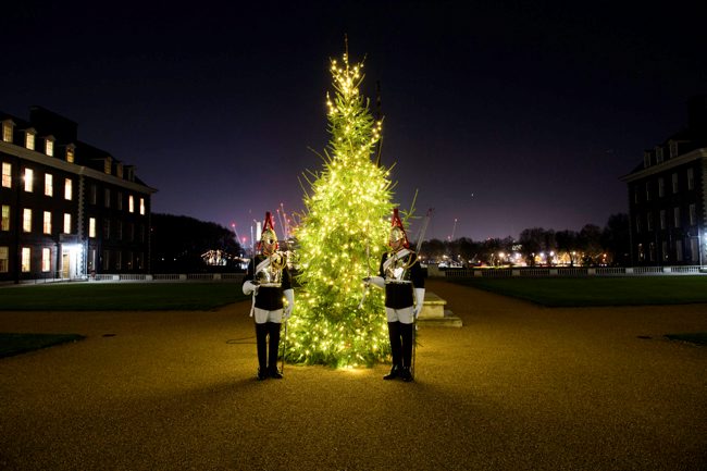 Blues and Royals Lance Corporals by Royal Hospital Chelsea Christmas Tree 111218 CREDIT MOD.jpg