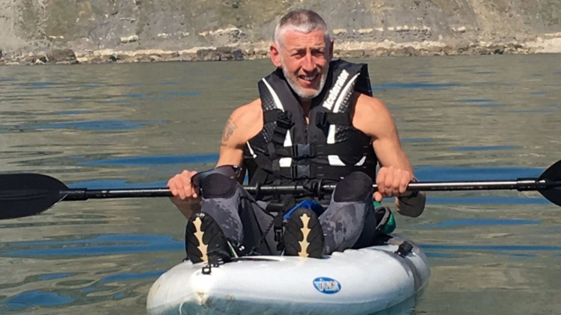Former Soldier Finds WW2 Bomb In Kayaking Trip