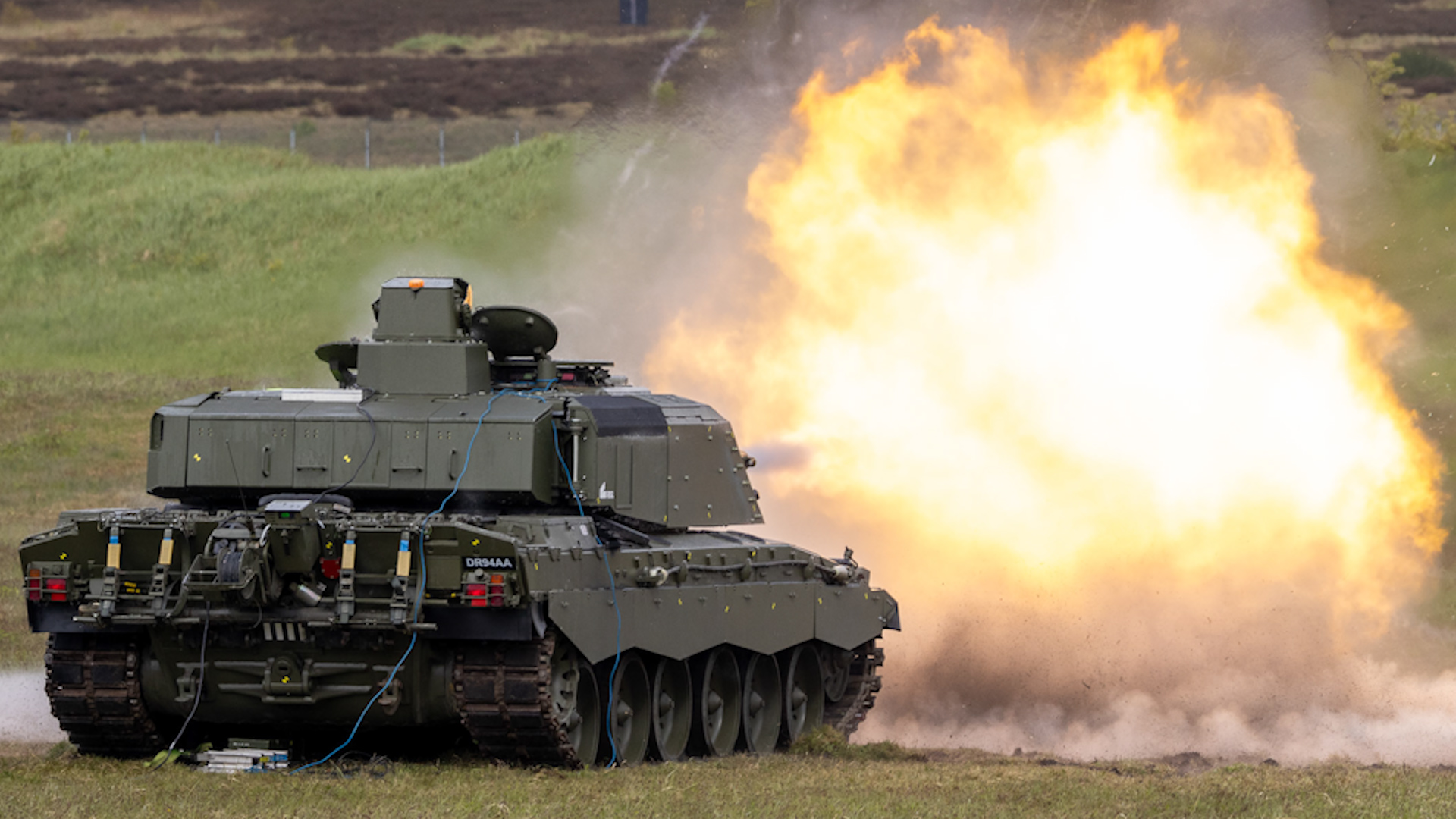 The Challenger 3 pictured firing during the live firing trials in Germany (Picture: MOD)