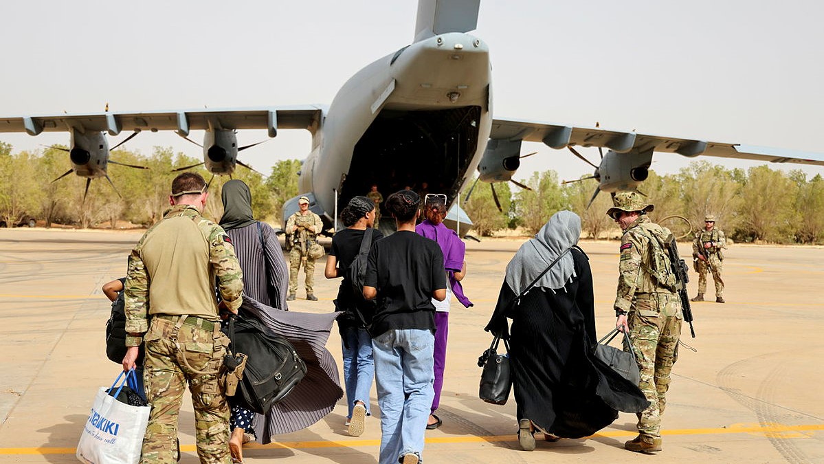 British Nationals being evacuated from Sudan by UK military personnel 25042023 CREDIT MOD Crown Copyright.jpg