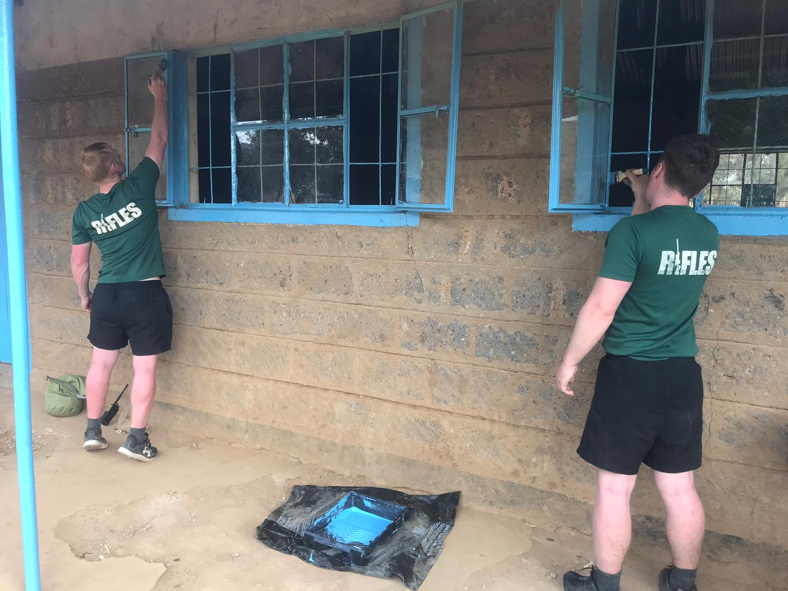 British Soldiers painting for Kenyan Children 010419 CREDIT MOD