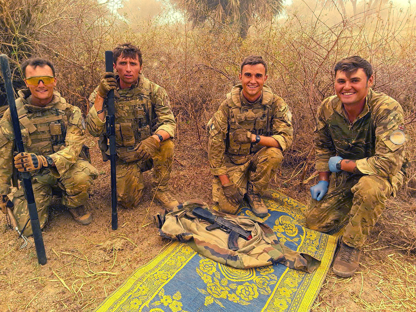 British personnel in Mali with an AK47 seized from an IS-affiliated group