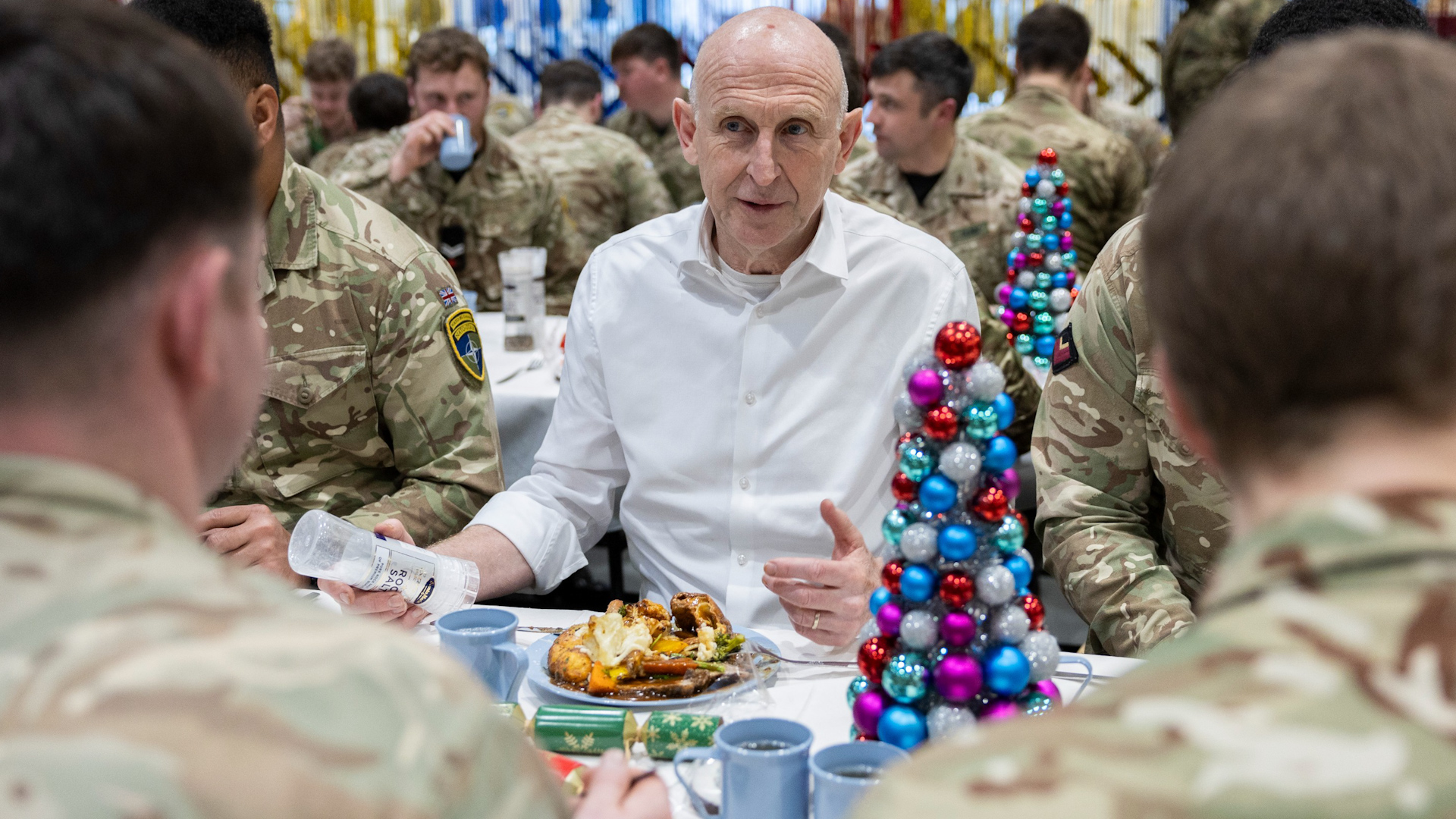 British soldiers serving on NATO’s front line in Estonia eat with Def Sec John Healey 19122024 CREDIT MOD