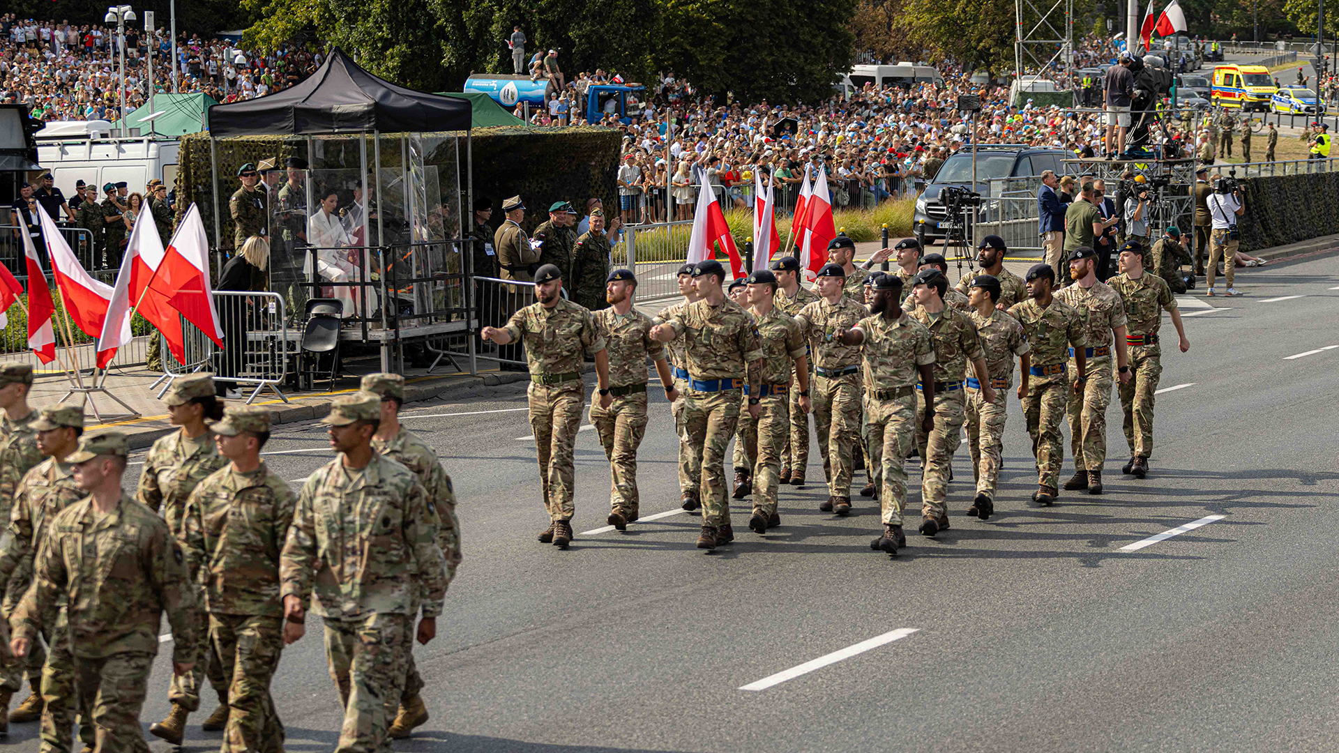 British troops on Polish Armed Forces Day celebrations 150824 CREDIT MOD.png