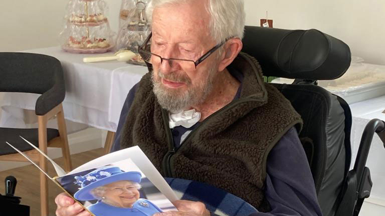 British Army veteran Peter Whitely 100th birthday card from Her Majesty The Queen CREDIT Capt (Ret'd) Peter Whiteley