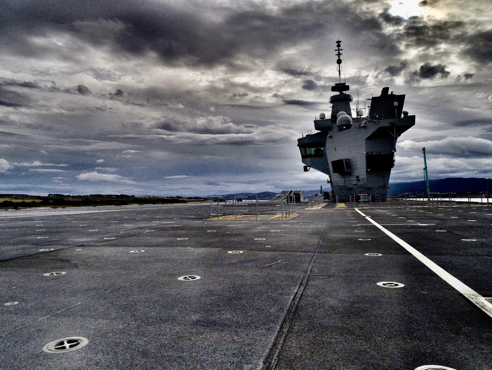 Unauthorised Drone Lands On HMS Queen Elizabeth