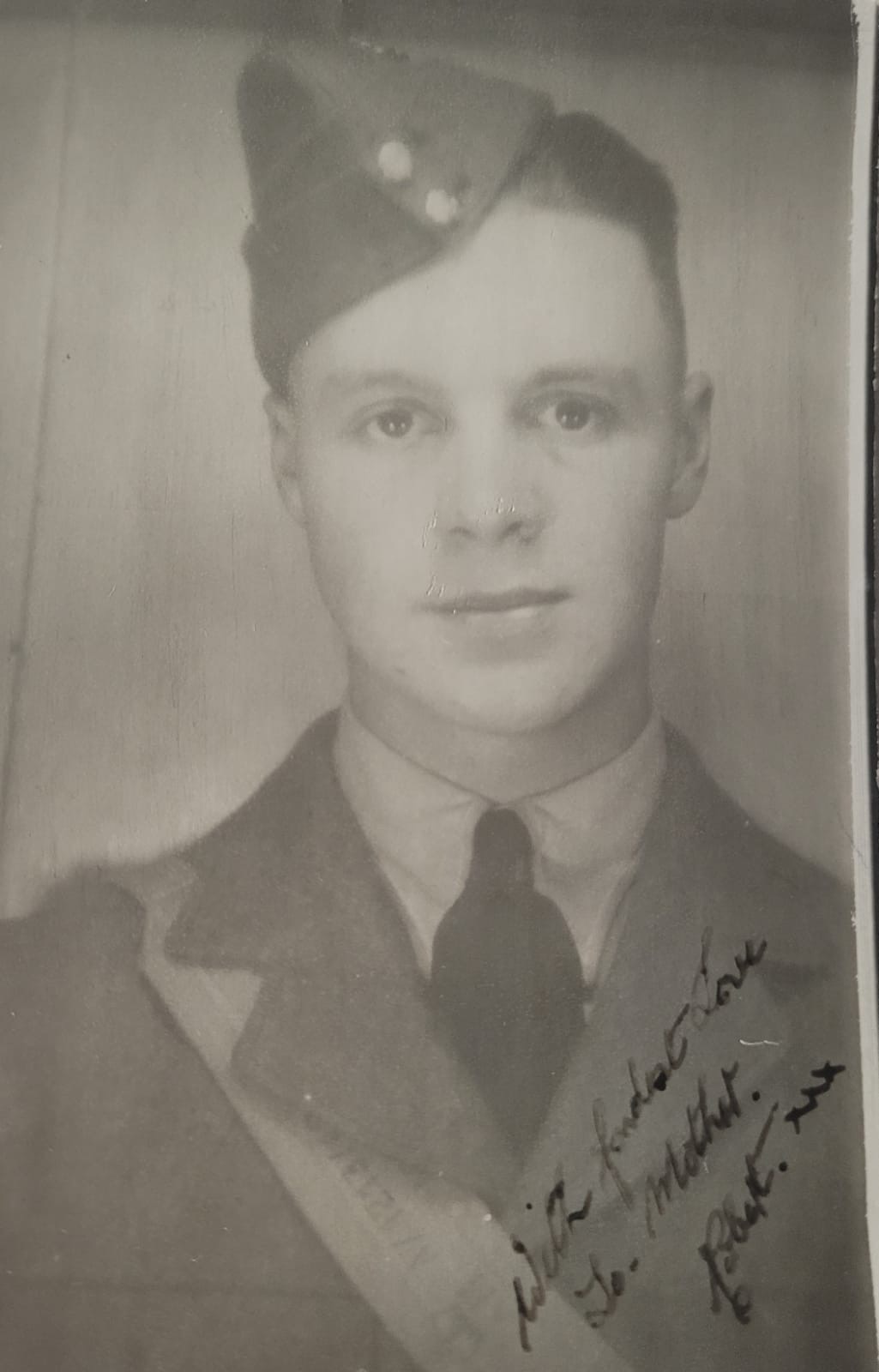 Cpl Robert Brown served with the RAF during World War Two after signing up as an airman at 18-years-old in 1940 (Picture: Stewart Family Archive).