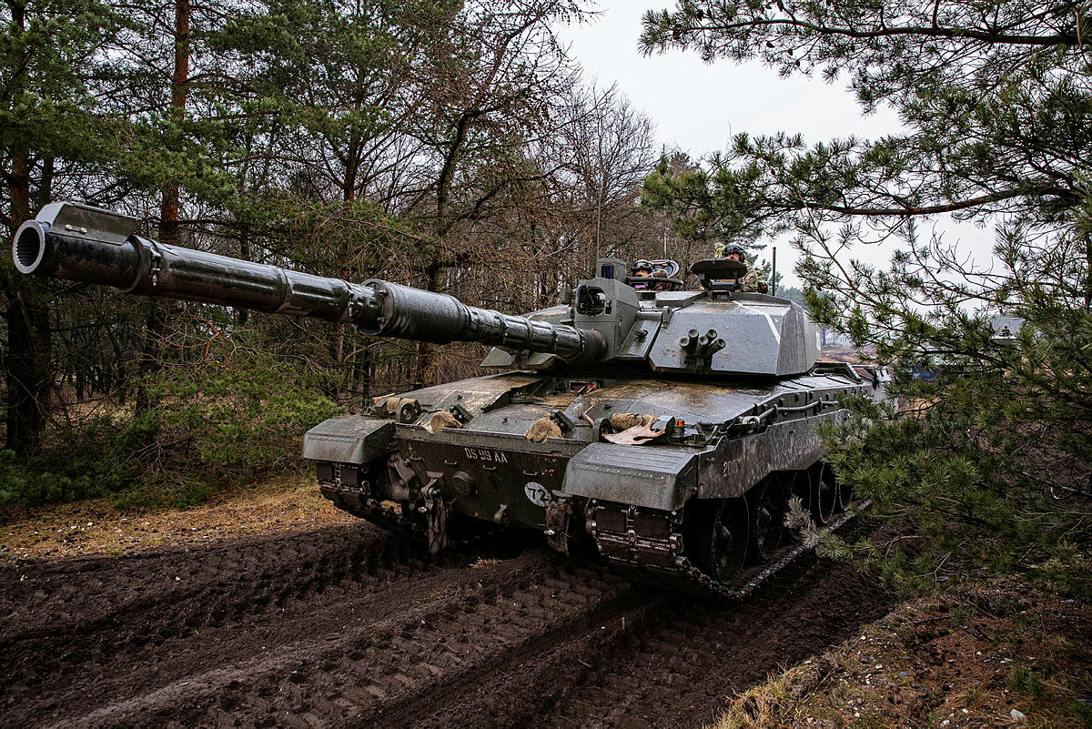 Challenger 2 tank