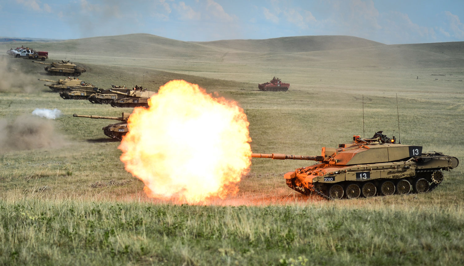 Challenger-2-Main-Battle-Tank-BATUS-Canada-DNI-SFW