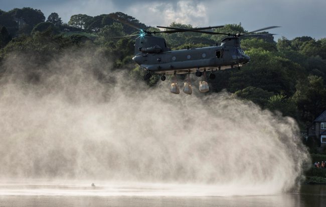	Chinook flies over Whaley Bridge Dam 060819 CREDIT MOD.jpg