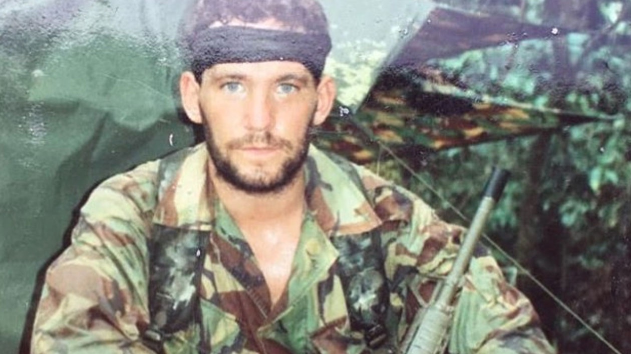 Chris Ryan AKA Colin Armstrong SAS Special Air Service in uniform CREDIT Chris Ryan