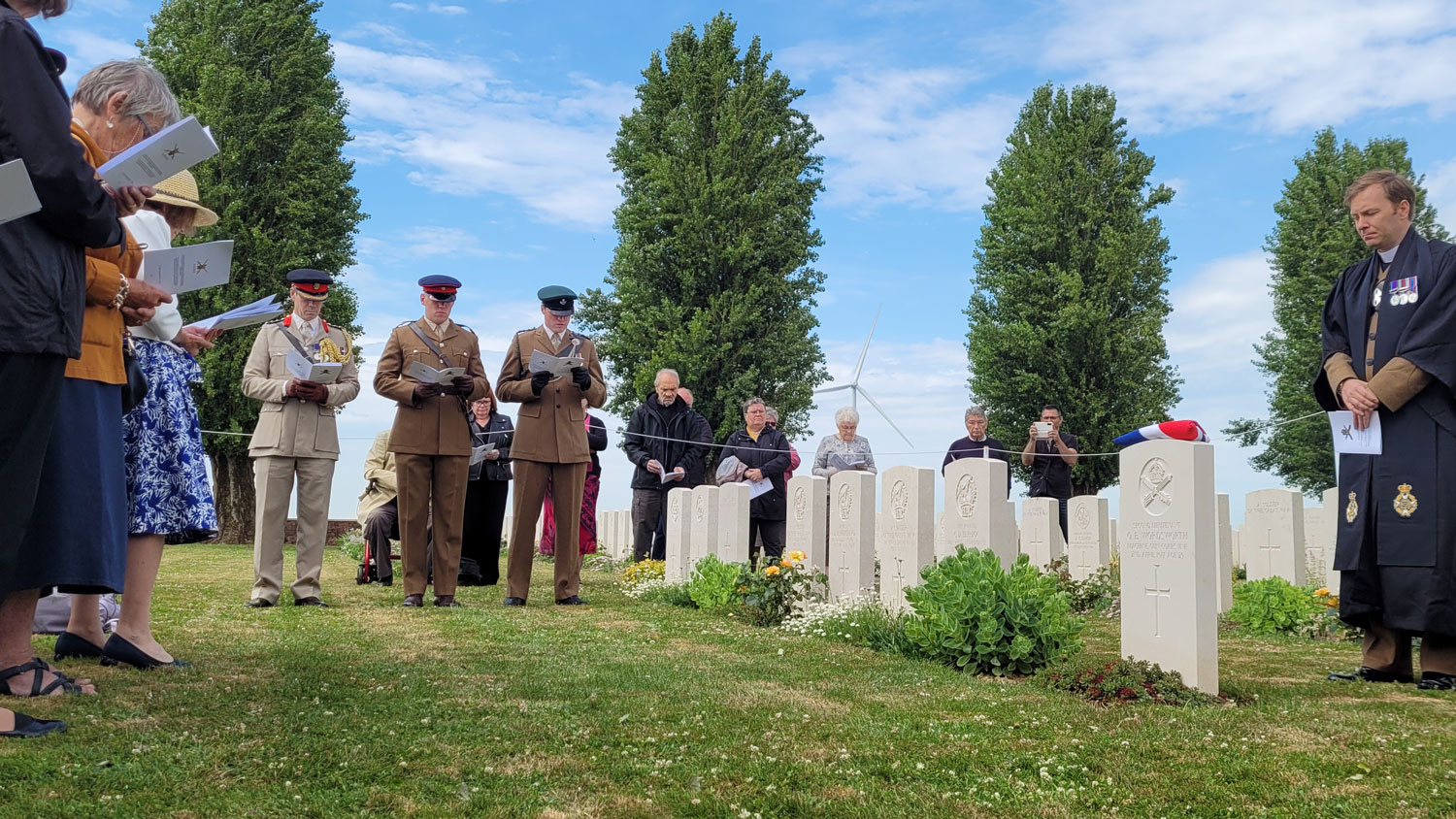 Civilians and service personnel past and present pay tribute to 2nd Lt Wordsworth CREDIT Crown Copyright/J.Teasdale