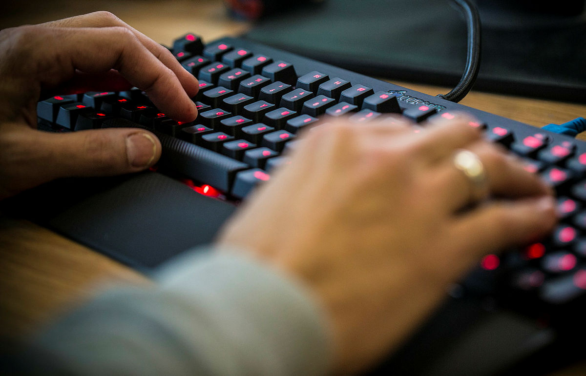 Cyber warfare keyboard