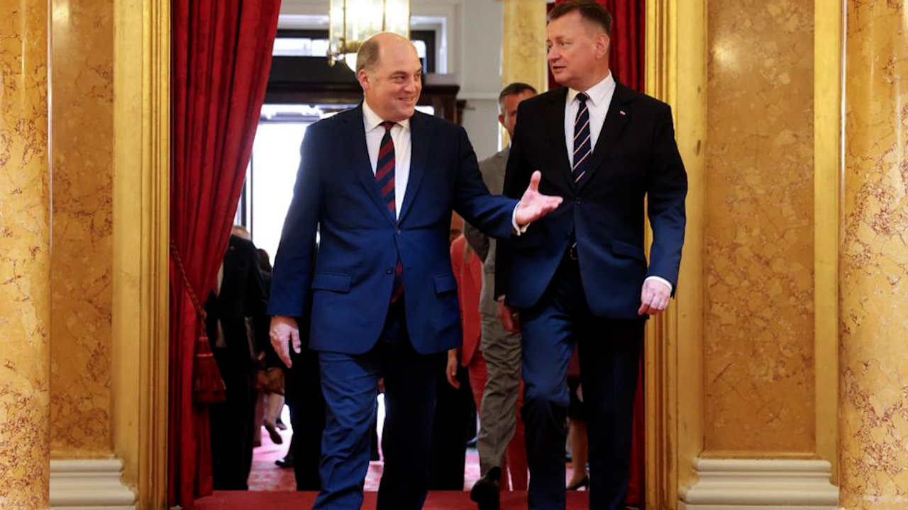 Defence Secretary Ben Wallace with the Polish Minister for National Defense Mariusz Błaszczak (Picture: MOD).