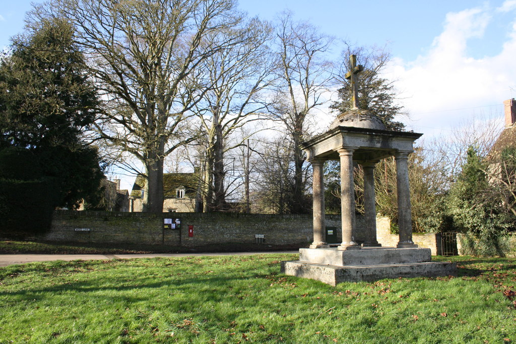 Delly End Peace Memorial CREDIT Roger Templeman