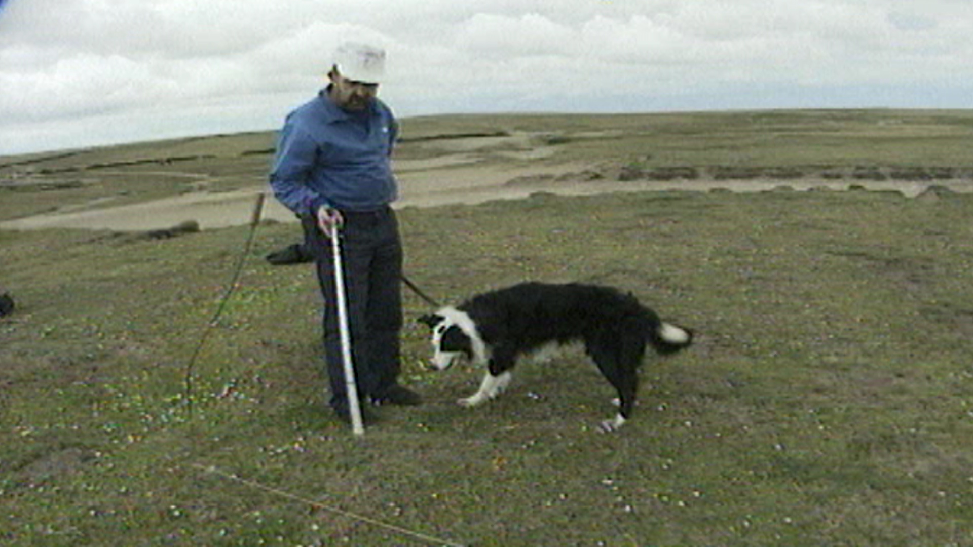 Search Dog UK Lee Falklands with Mick Swindells - Alan Addis doco