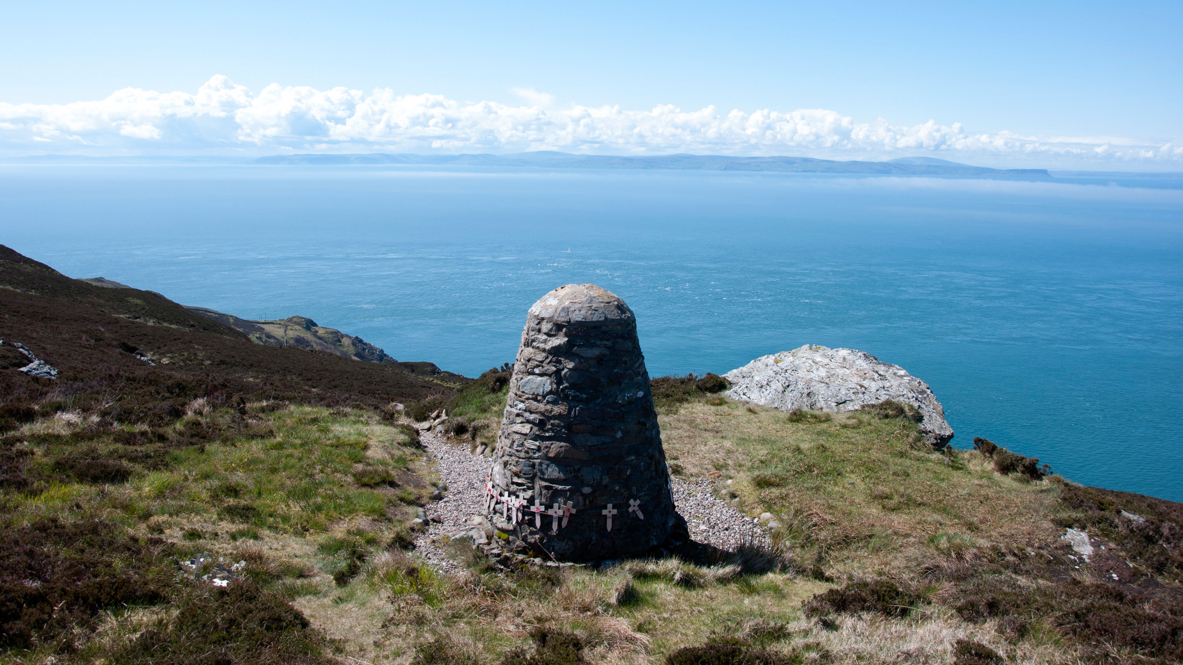 1994 RAF Chinook Helicopter Crash Memorial Cairn Mull of Kintyre Scotland (Picture: William Arthur)