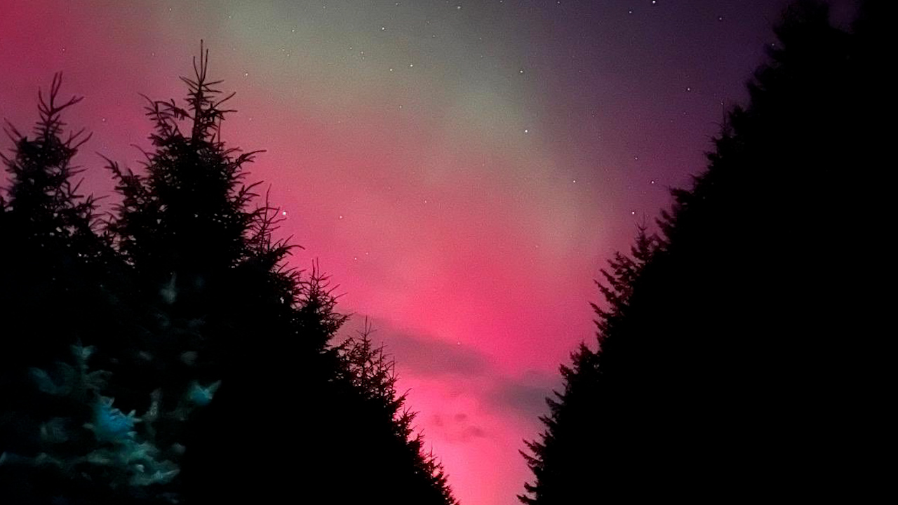 Troops were training on the Brecon Beacons in Wales when they saw the incredible sky (Picture: British Army in Wales X)