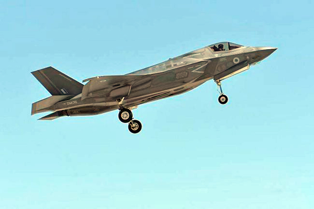 F35