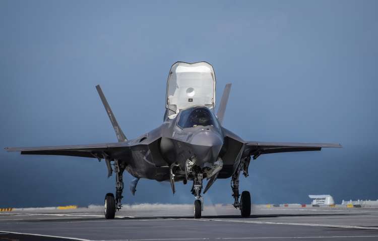 F-35B on HMS Elizabeth