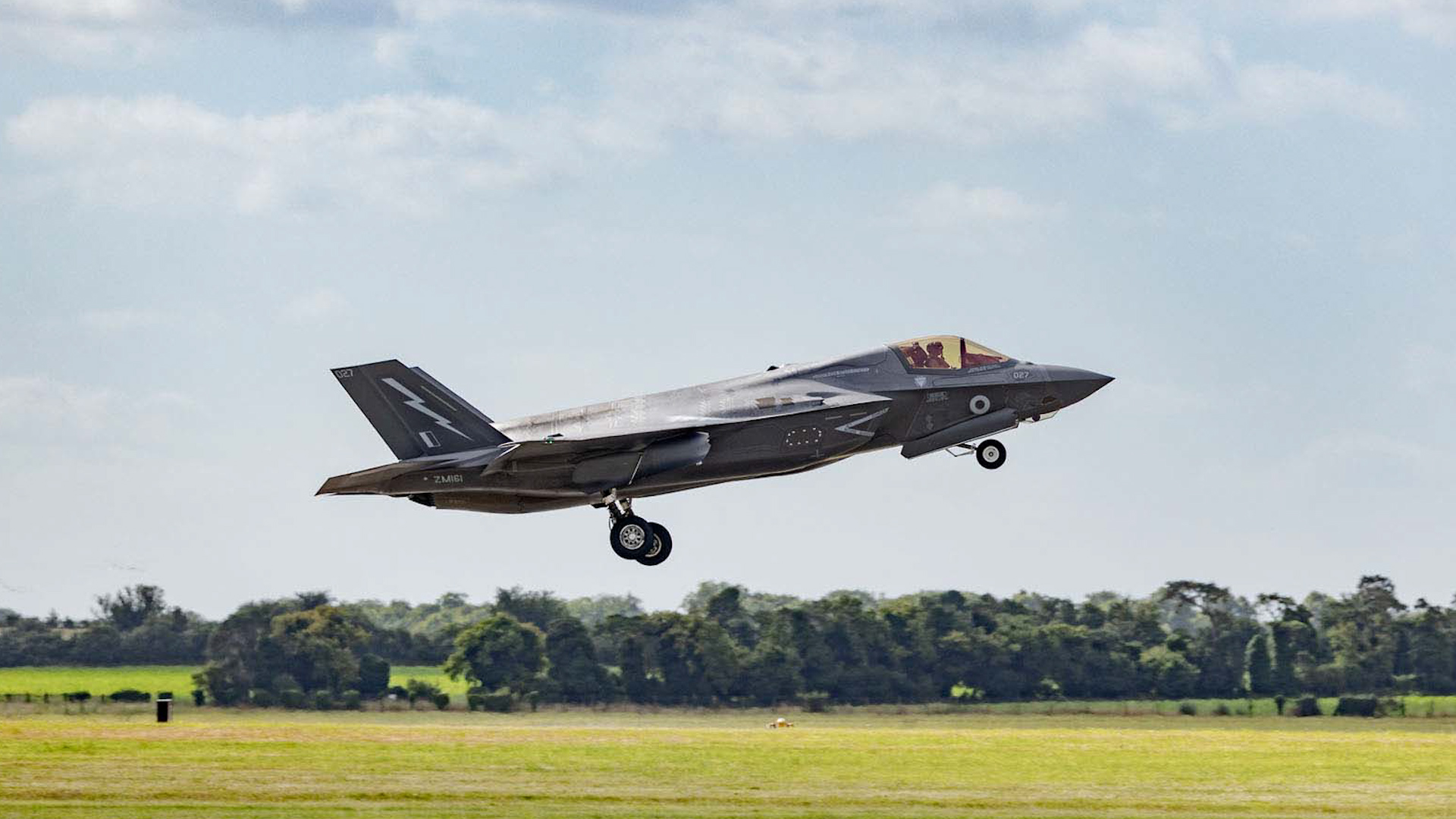 F-35B Lightning jet being operated by 809 Squadron in the first sortie operated by the Navy squadron 150724 CREDIT Royal Navy