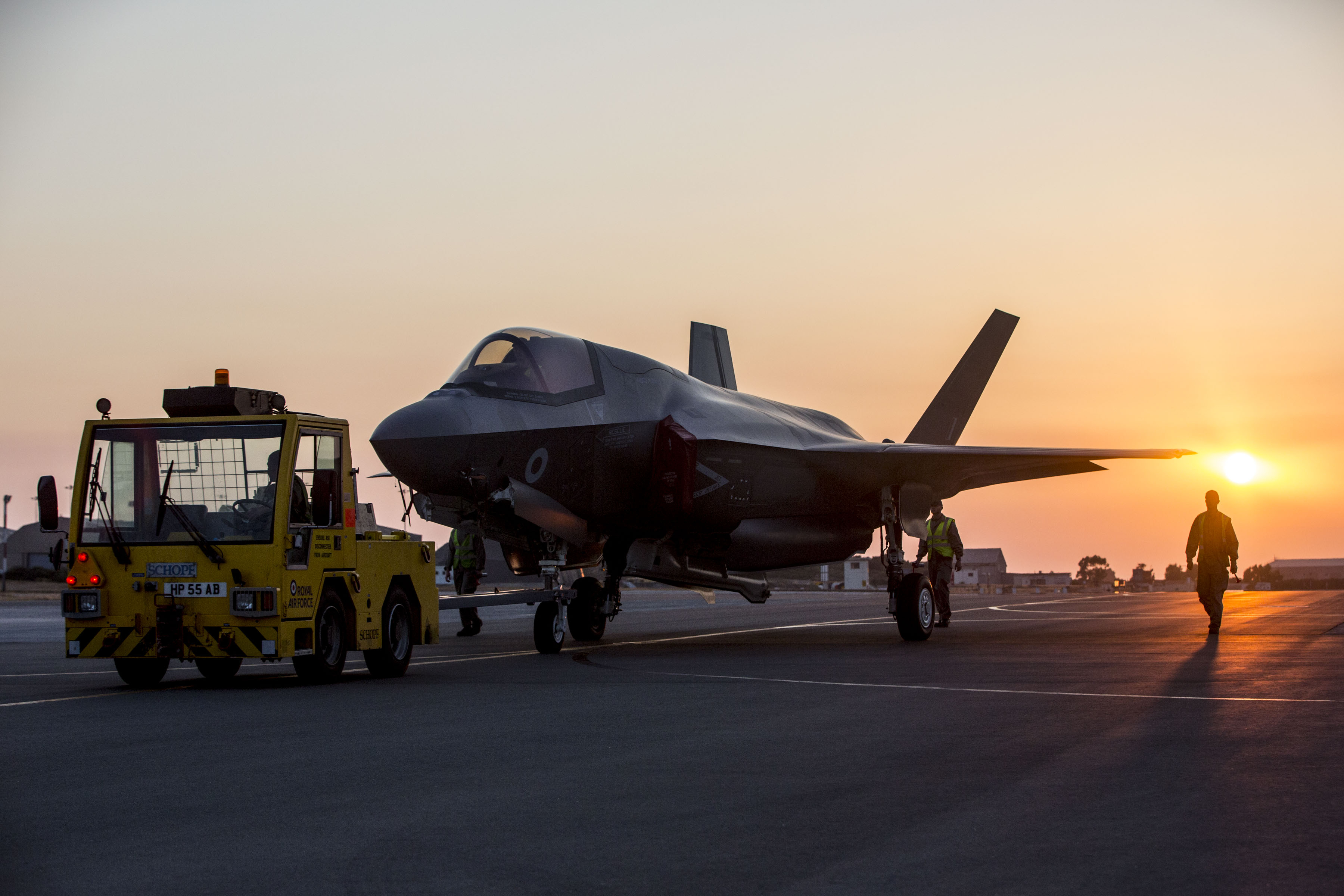 F-35B taxiing on RAF Akrotiri runway 240619 CREDIT MOD