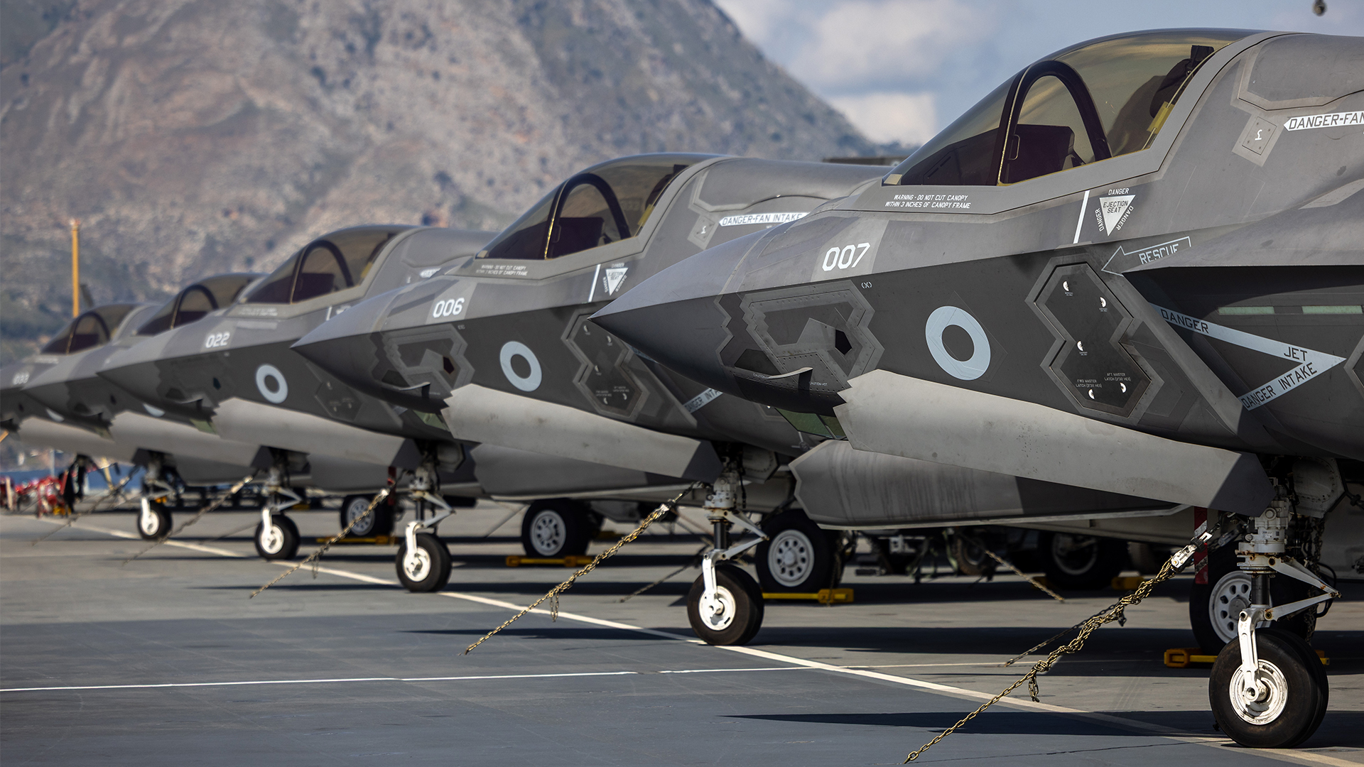 F-35Bs lined up