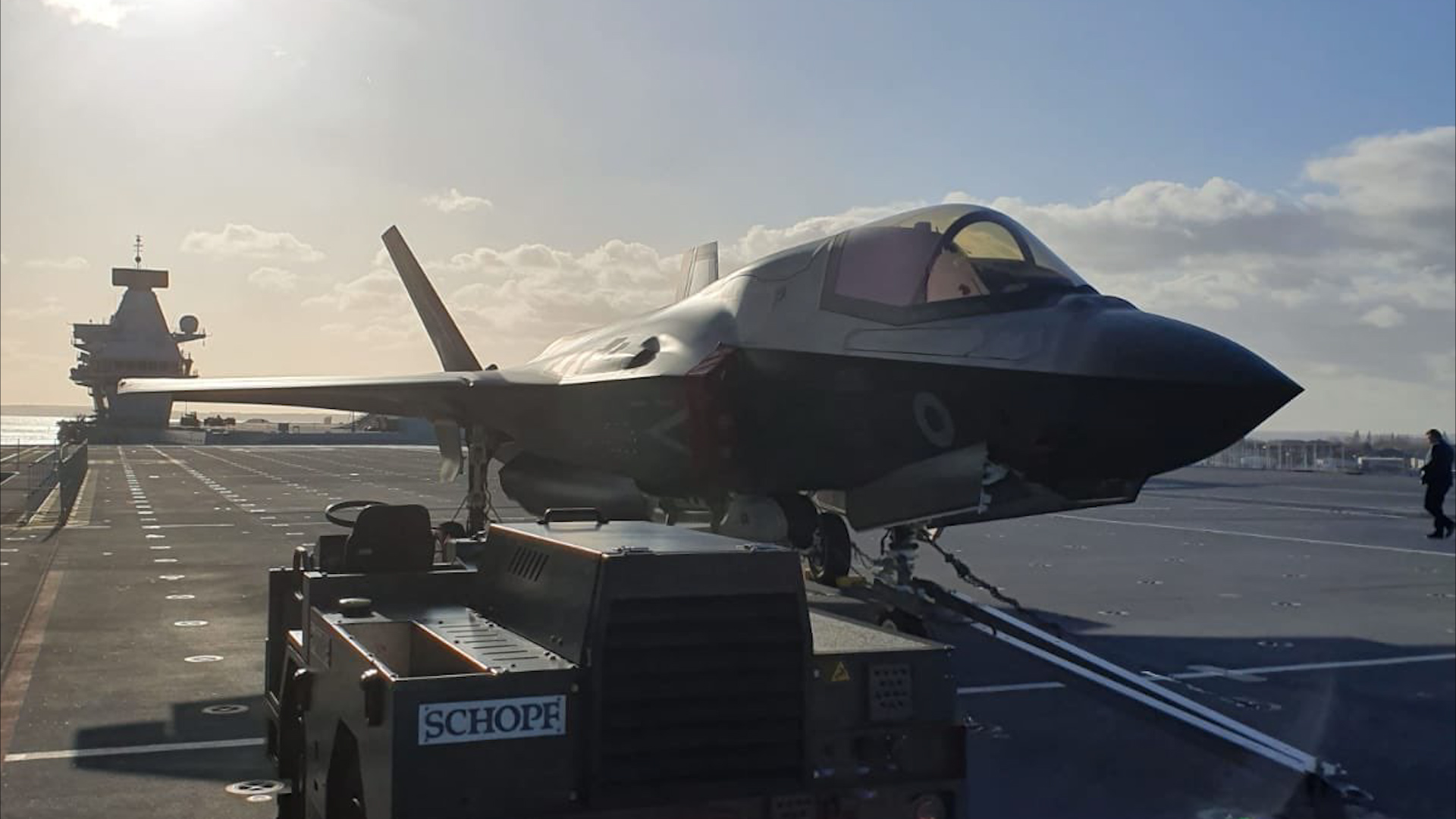 F35 on HMS QE Portsmouth pic 1 CREDIT Royal Navy.jpg 