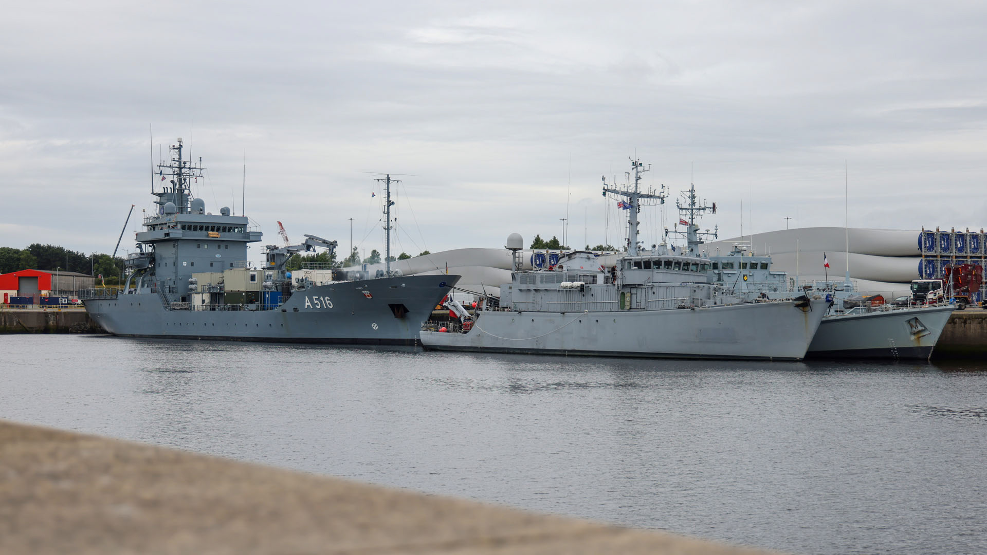 (L-R) Germany's FGS Donau, France's FS Cephee, and Estonia EMS Ugandi berthed in Glasgow (Picture: Royal Navy)