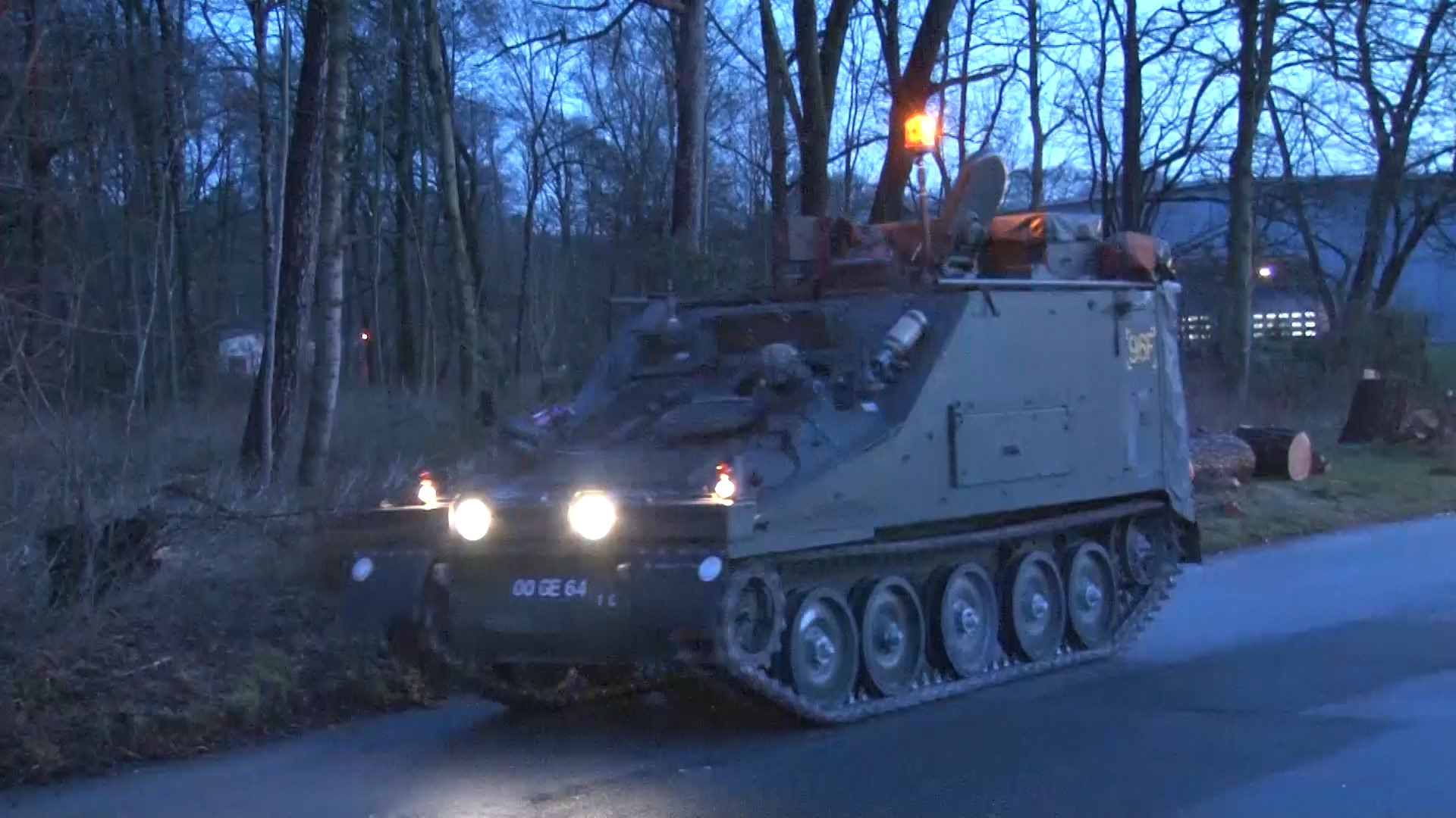 Challenger Tank transport 