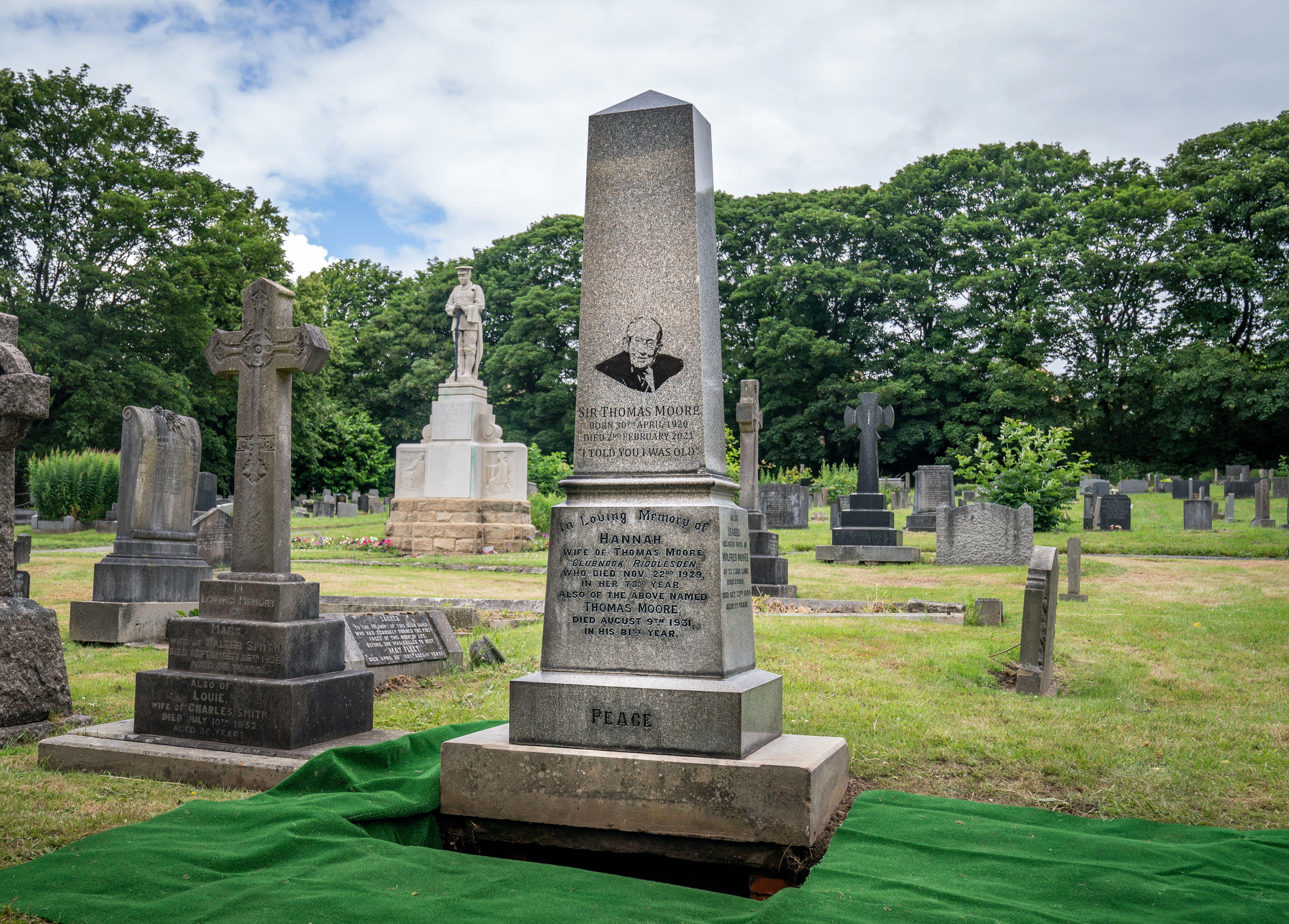 Family grave where Captain Sir Tom Moore's ashes were buried Morton Cemetery, Riddlesden, Keighley050721 CREDIT PA ALAMY.jpg