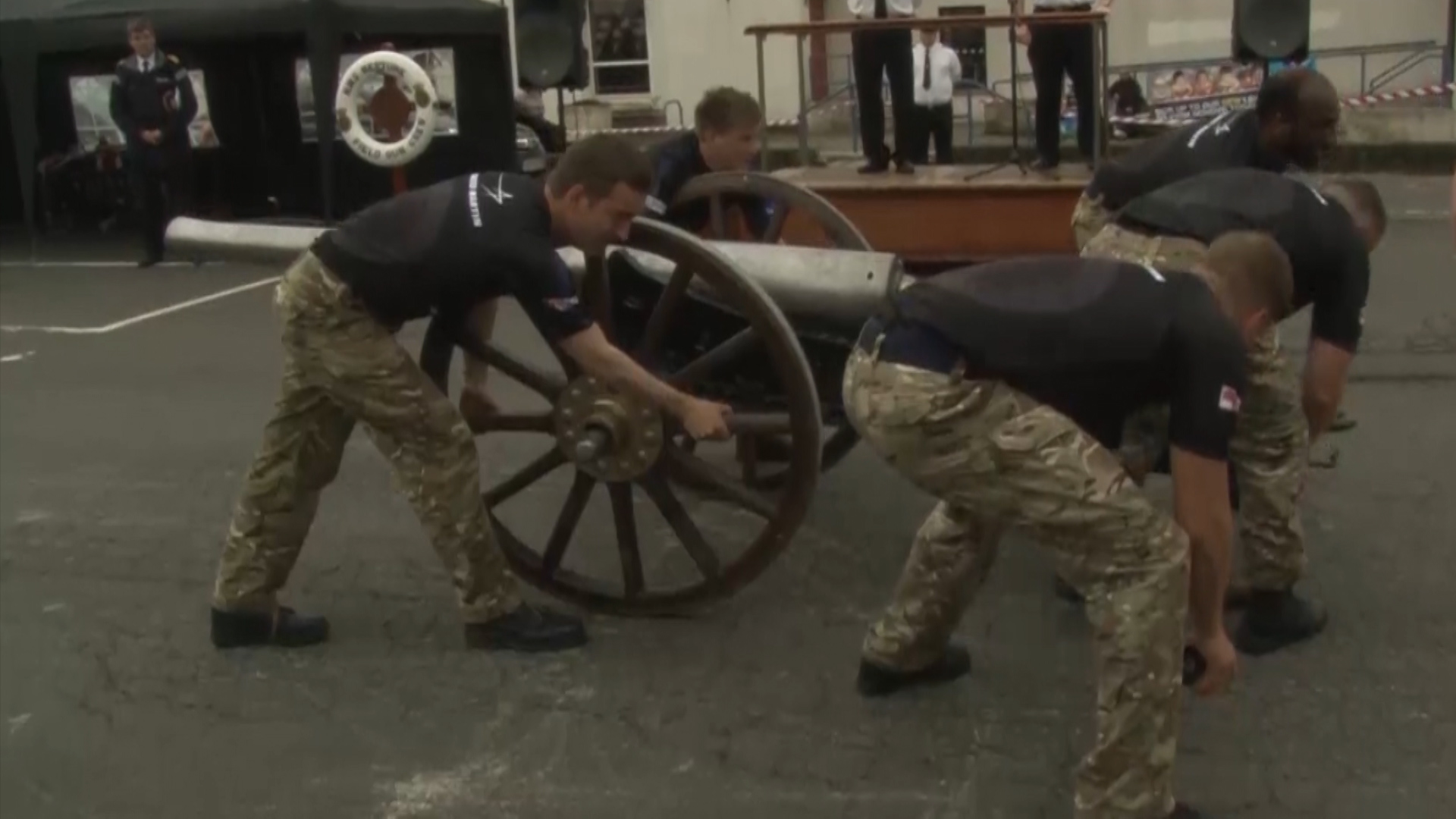 Team from HMS Neptune prepare for field gun run