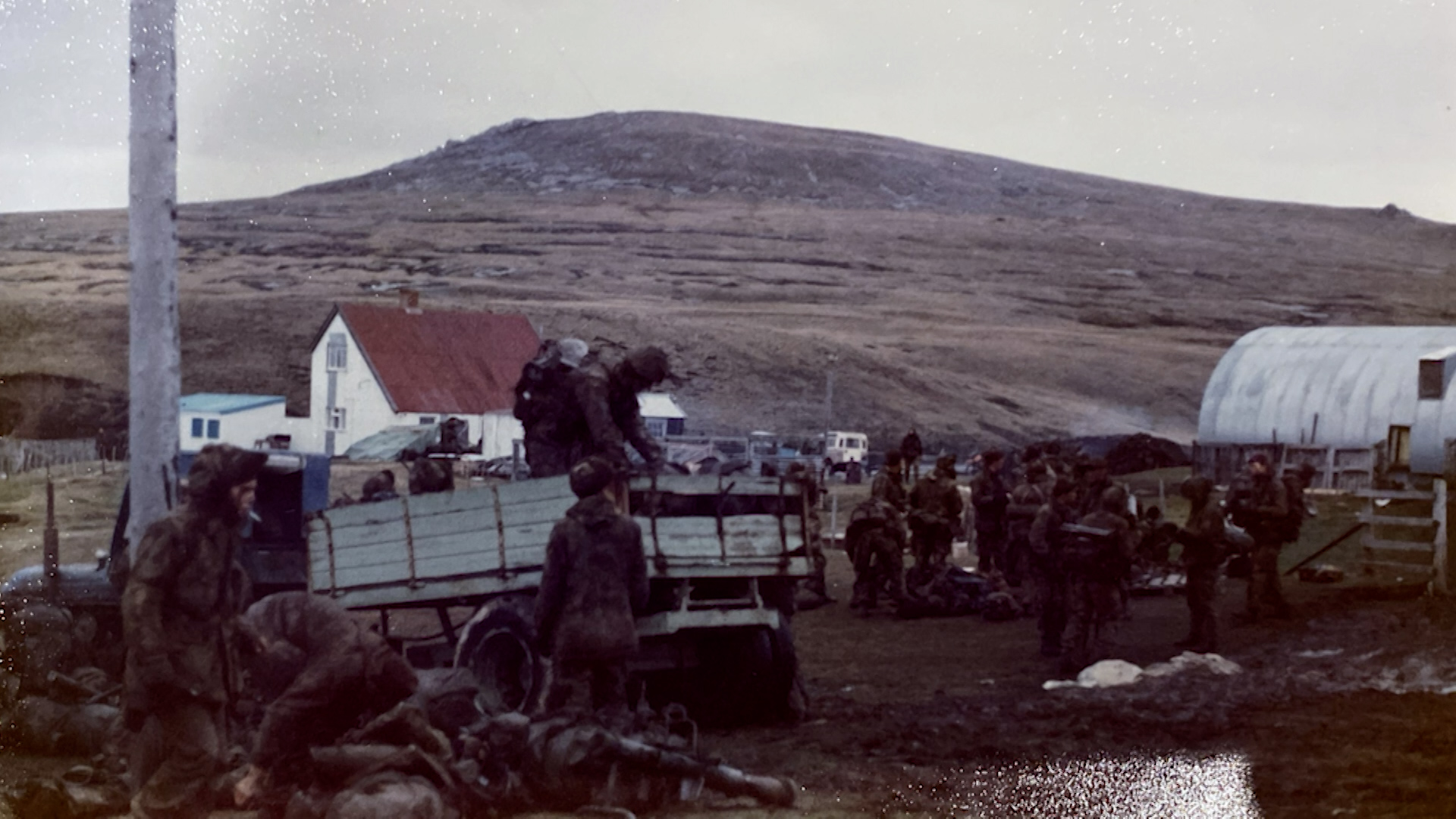 Forces at Heathman family farm during the Falklands conflict DATE UNKNOWN CREDIT Richard Stevens.jpg