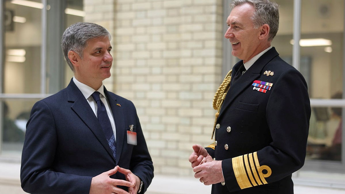 Former Ukrainian Ambassador to the UK Vadym Prystaiko (left) and Chief of Defence Staff, Admiral Sir Tony Radakin (right) 2402023 CREDIT MOD
