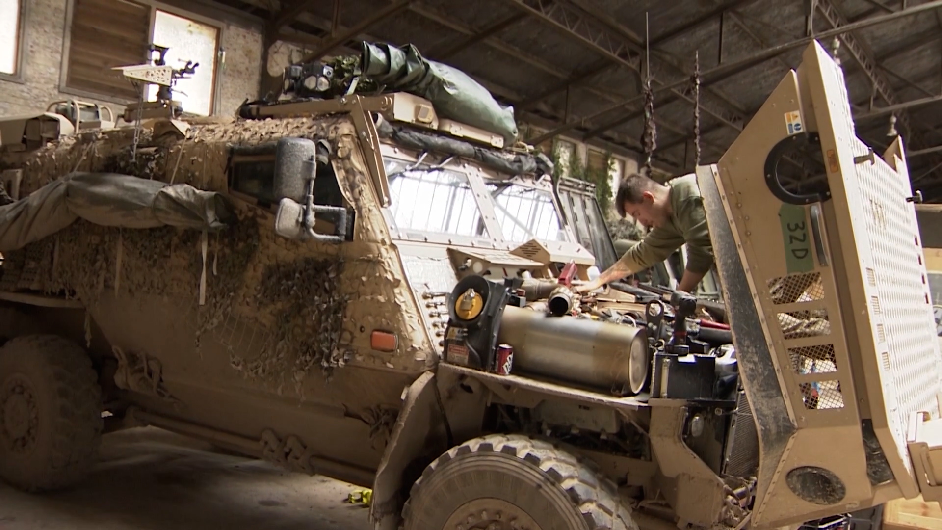 Foxhound patrol vehicle Exercise Wessex Storm REME repairs 220223 CREDIT BFBS