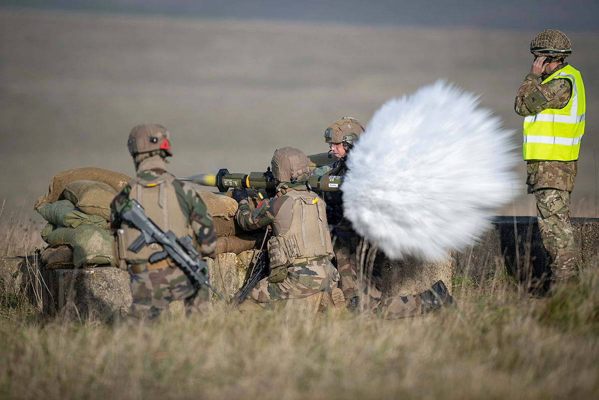 French Paratroops fire AT4 Salisbury Plain 2020 MOD