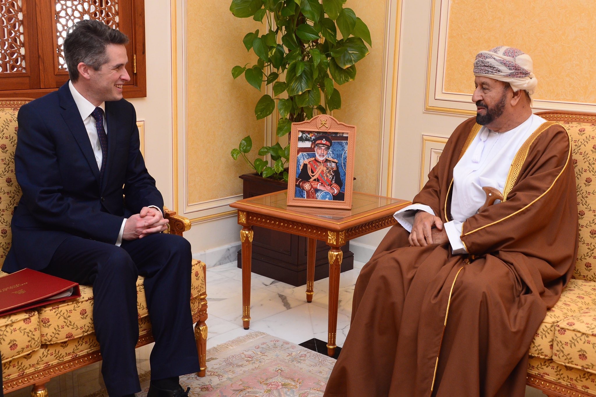 Gavin Williamson with Oman's Badr Bin Saud Bin Harib Al Busaidi