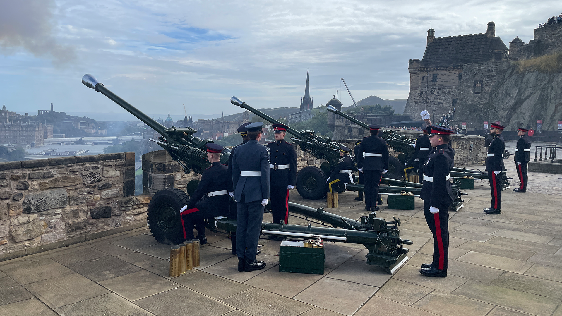 Gun salute for the king's accession in Edinburgh Castle