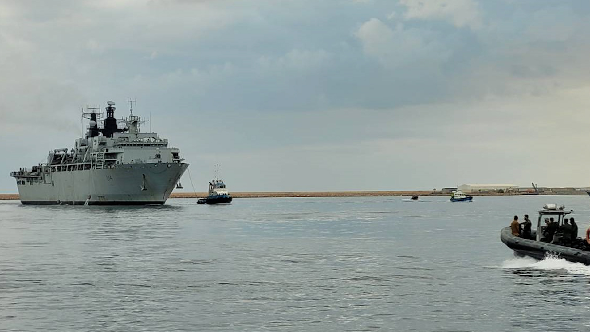 HMS Albion docking in Libya 28092022 CREDIT UKinLibya Twitter.jpg