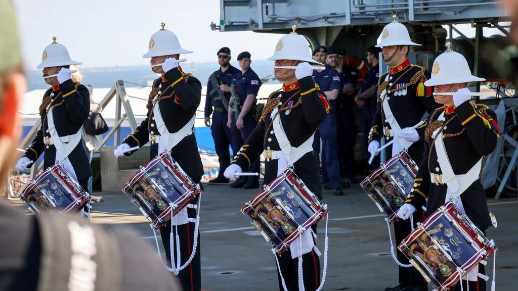HMS Albion in Finland 1000 visitors fireman 23 may 2023 credit HMS Albion Twitter.jpg