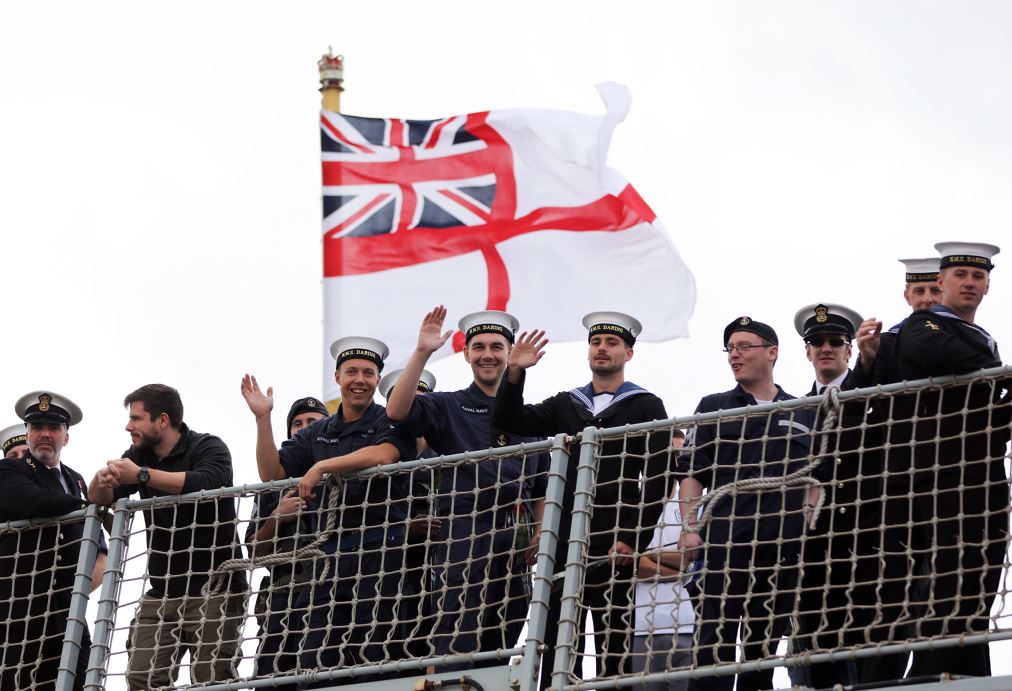 HMS Daring homecoming