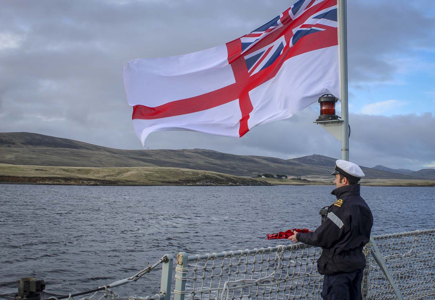 Social distancing measures were observed during the wreath-laying ceremony, according to the Navy (Picture: Royal Navy).