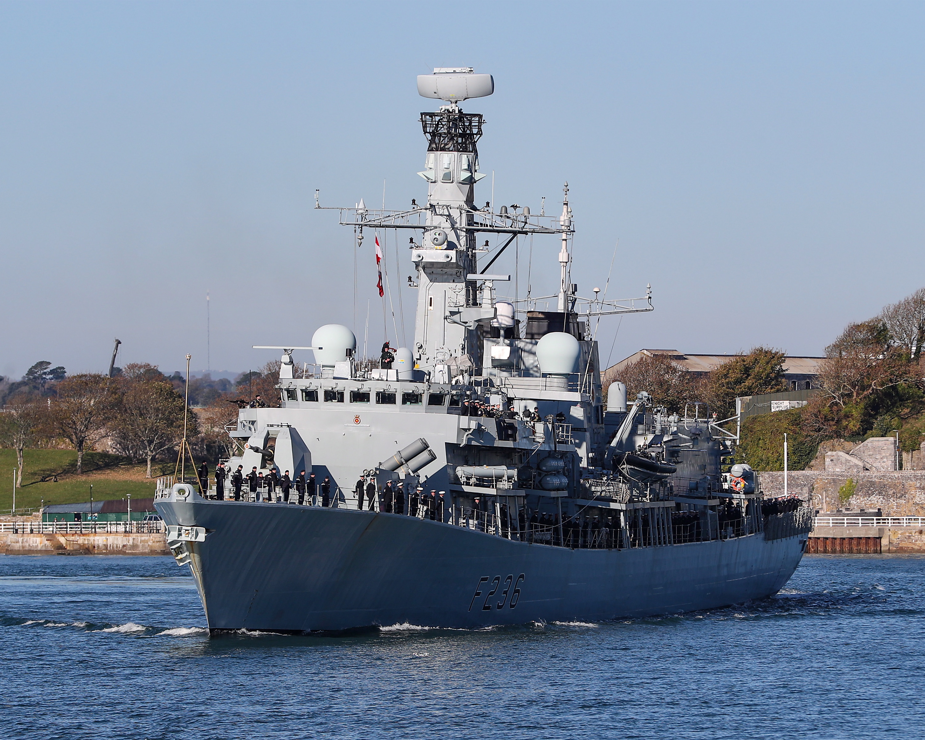 HMS Montrose leaves Plymouth