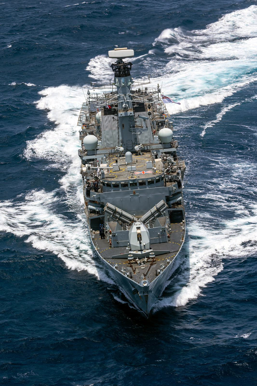 HMS Montrose turning at speed on drugs bust 13052022 credit RN