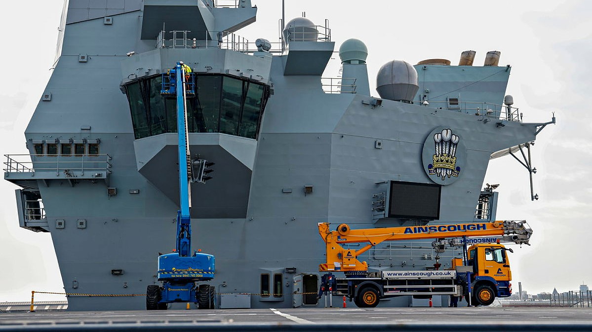 HMS POW in dock DATE 28042021 CREDIT MOD.jpg