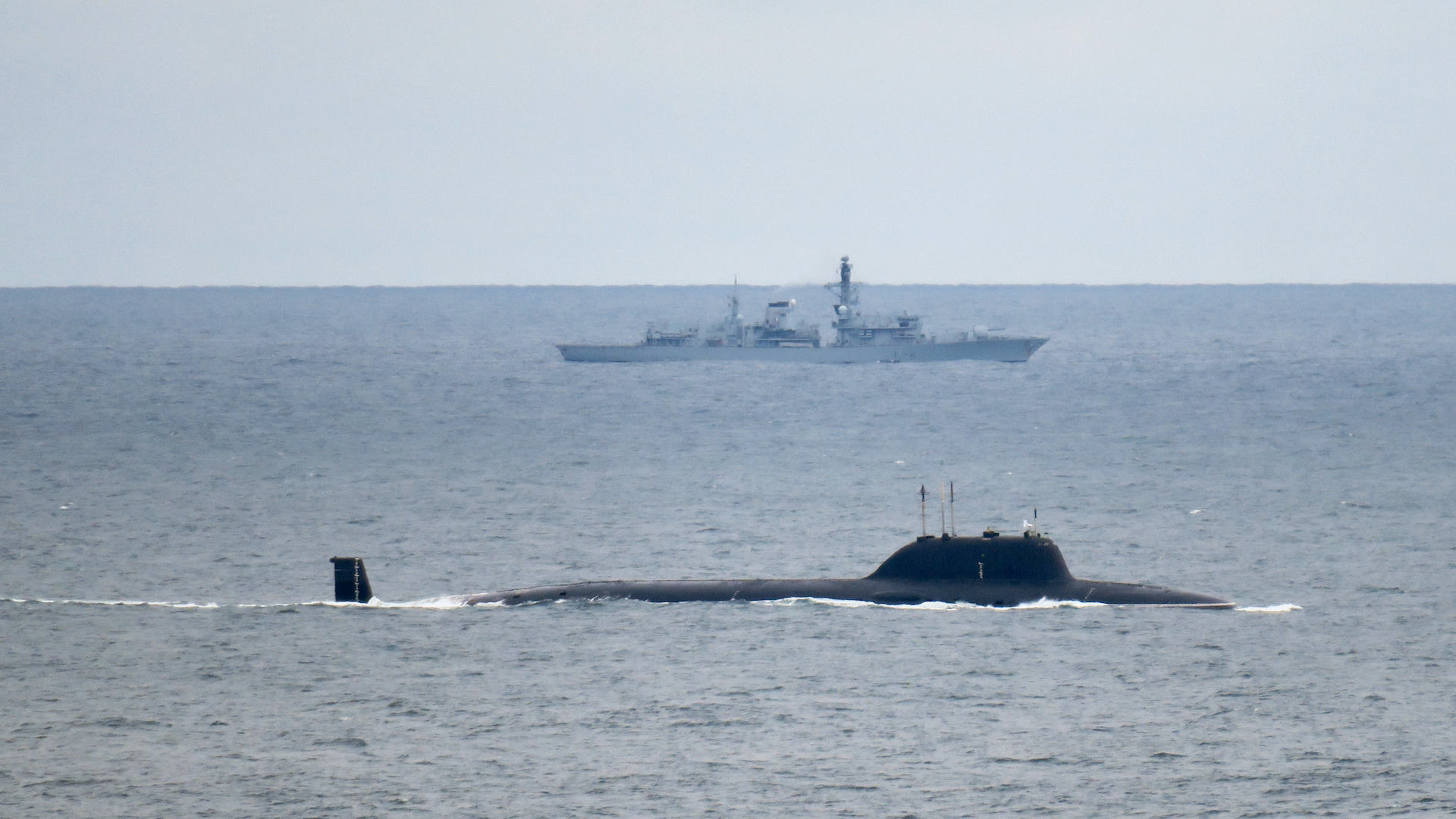 HMS Portland shadows Russian submarine Severodvinsk DATE UNKNOWN CREDIT Royal Navy.jpg 