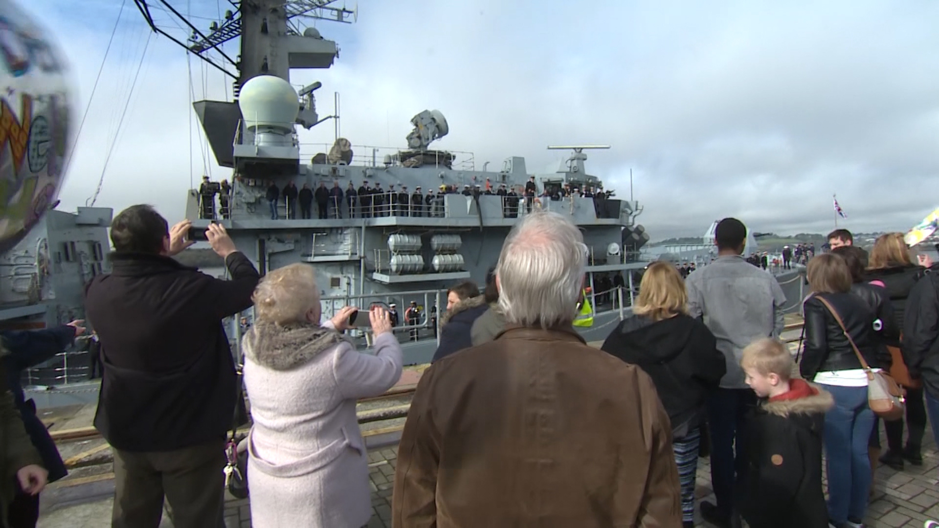 Families welcome HMS Portland home